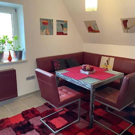 In Historischer Mit Gartennutzung Apartament