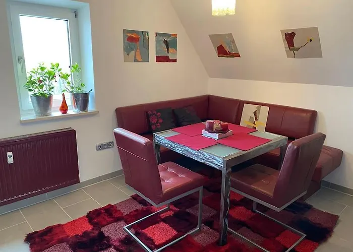In Historischer Mit Gartennutzung Apartamento