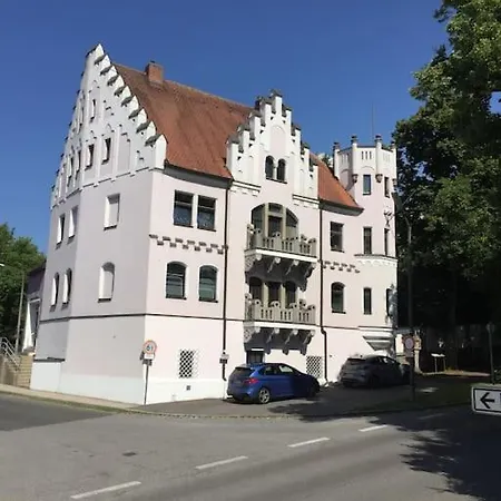 In Historischer Mit Gartennutzung Apartment