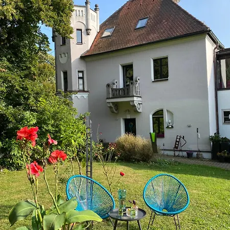 Apartment In Historischer Mit Gartennutzung